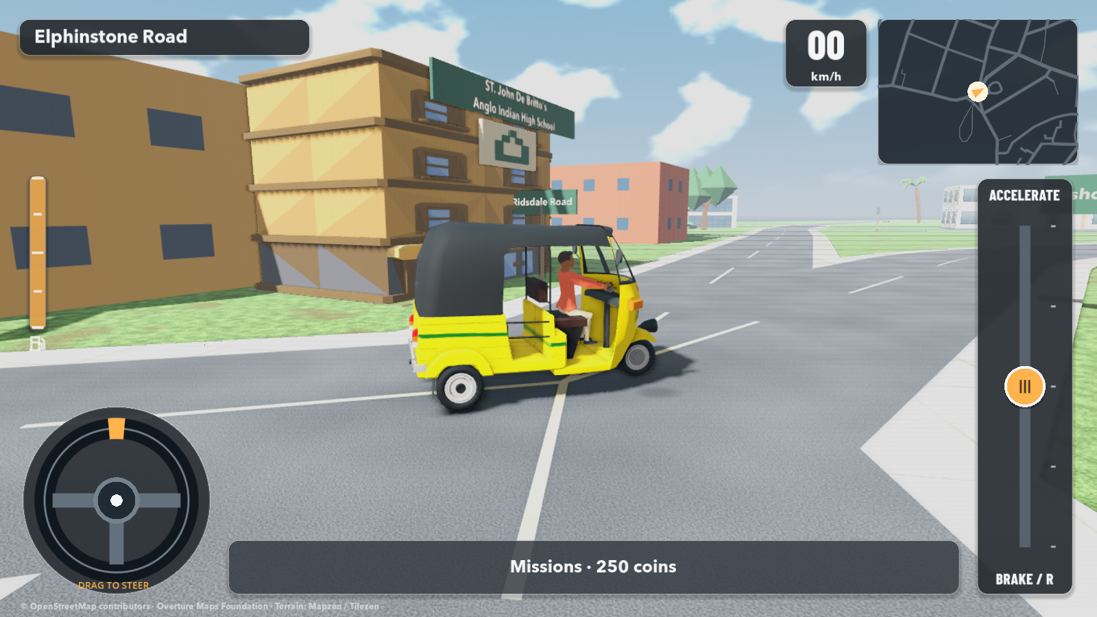 Cab Hero gameplay: a yellow tuk-tuk and its driver on Elphinstone Road in Fort Kochi